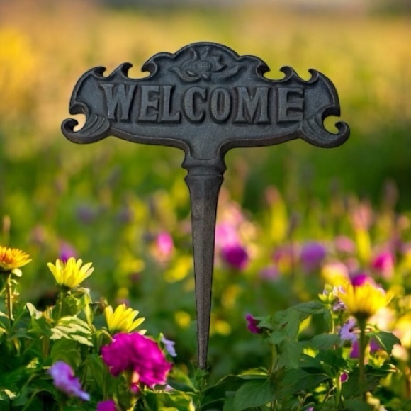Rustic Cast Iron Welcome Sign - Picture 3 of 5